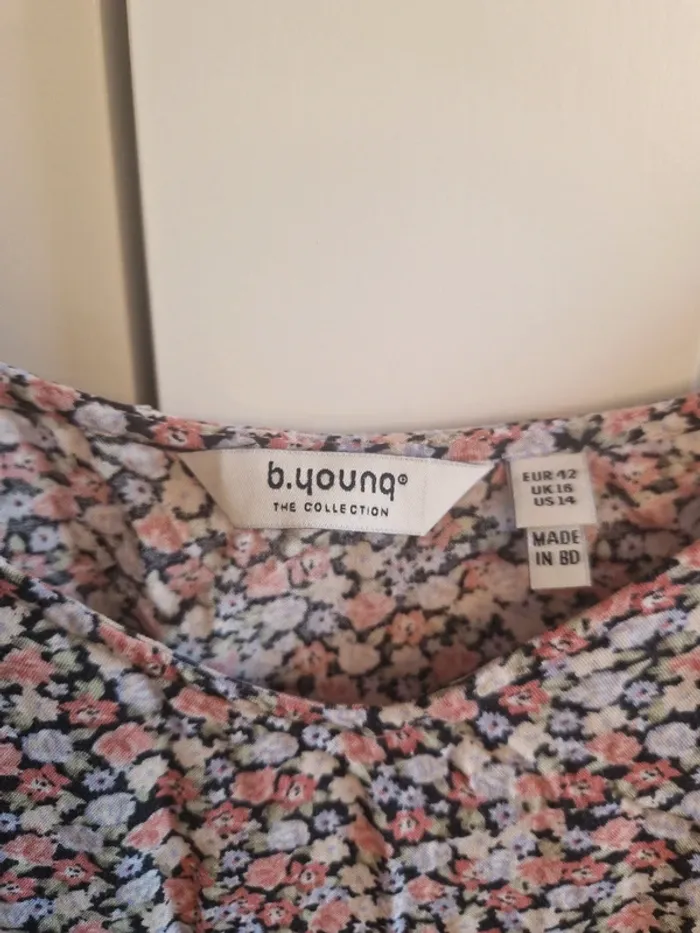 Robe été B.Young, neuve, 42 - photo numéro 2