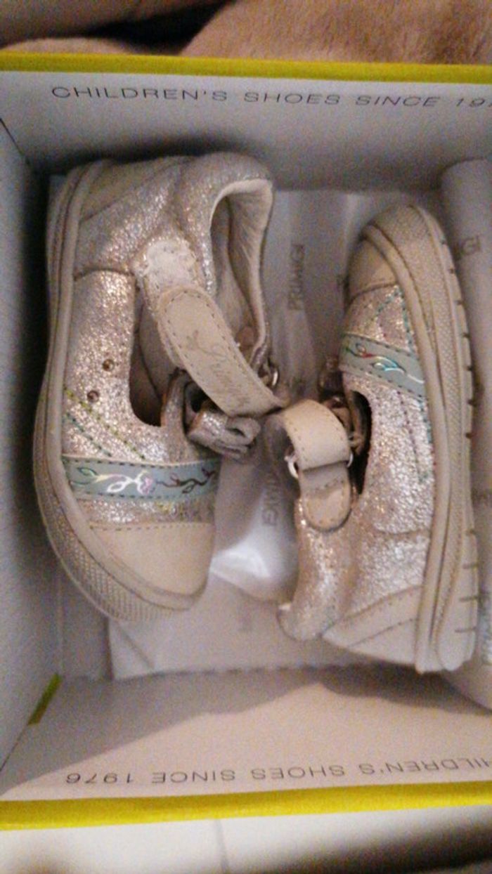 Chaussures bébé fille