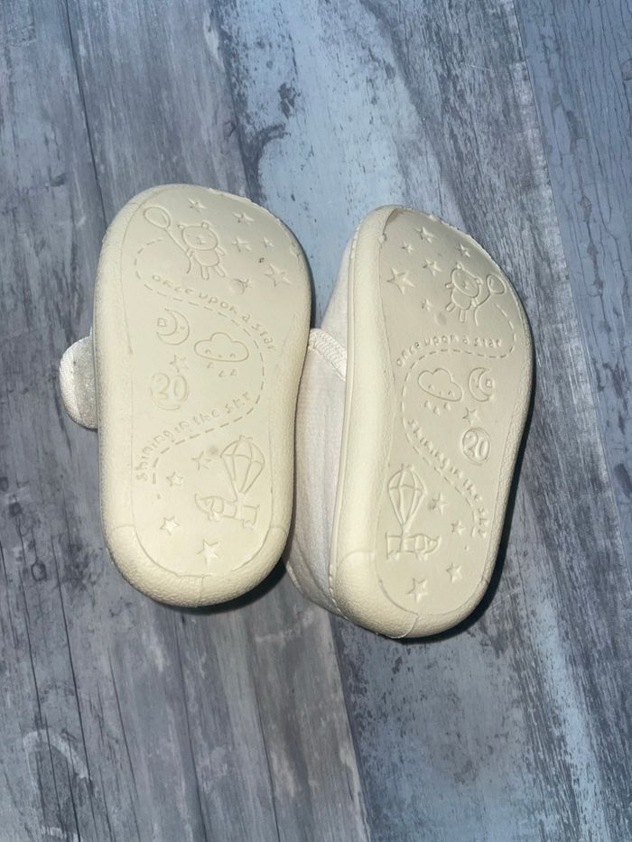 Chaussons bébé TEX pointure 20 – parfait état - photo numéro 4