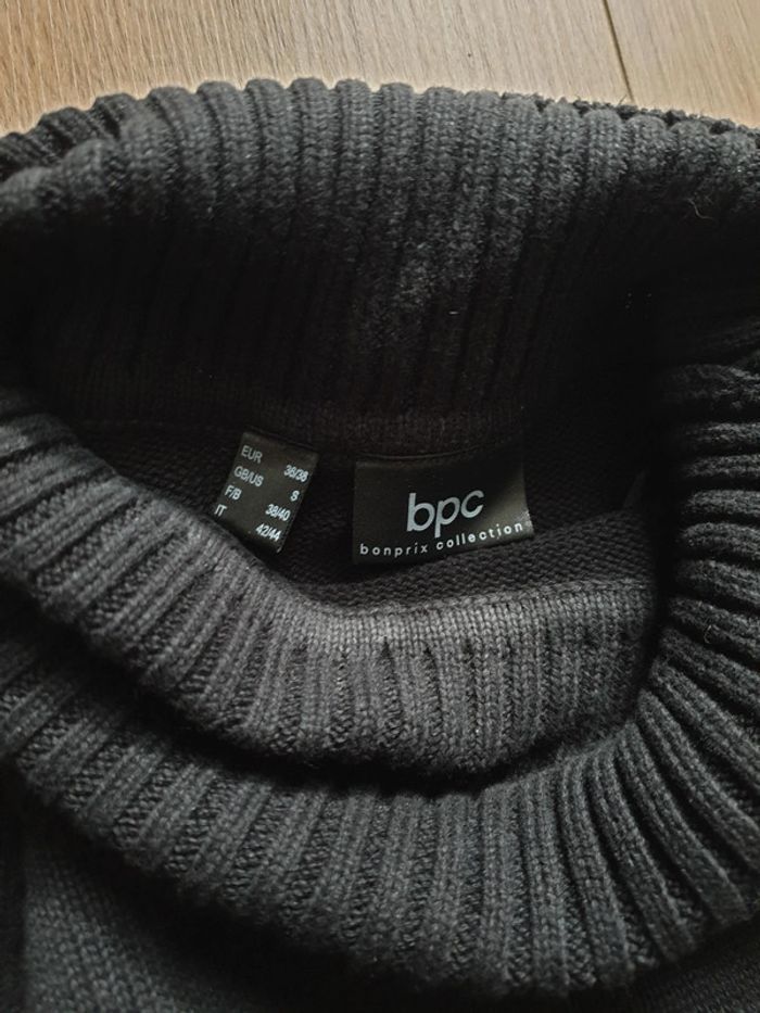 Pull noir col roulé - photo numéro 4