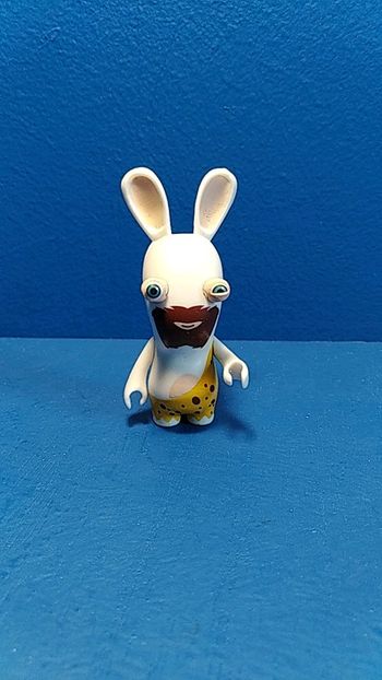 Figurine lapin crétin