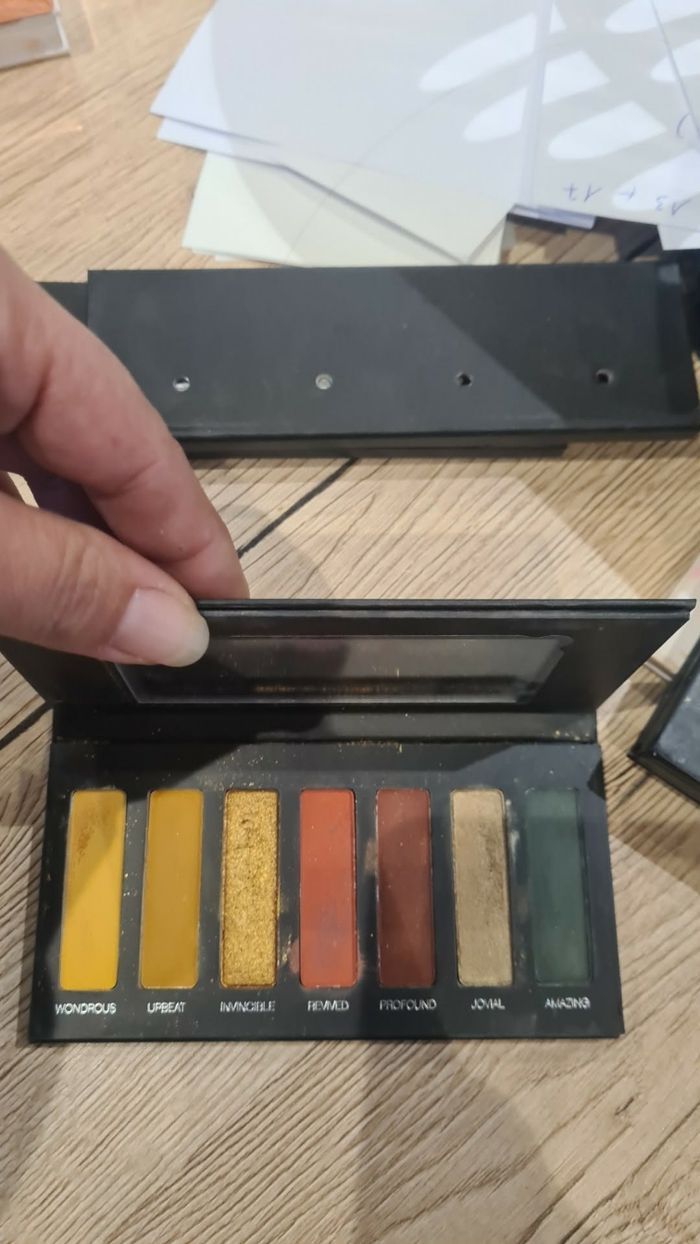 Gros lot de Palette yeux younique - photo numéro 6