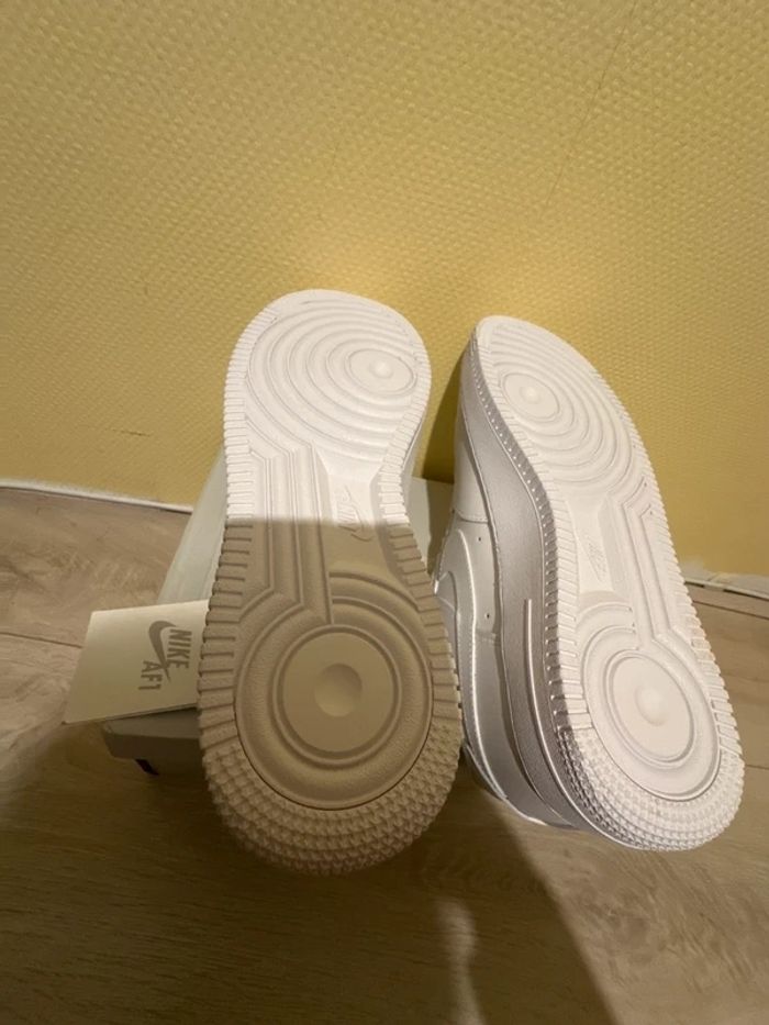 Nike Air Force 1 38.5 - photo numéro 5