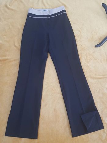 Pantalon costume avec fente en bas
