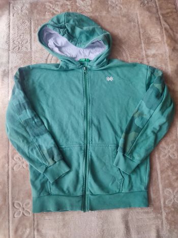 Gilet à capuche , goodies , sweat United colors taille 10/11 ans