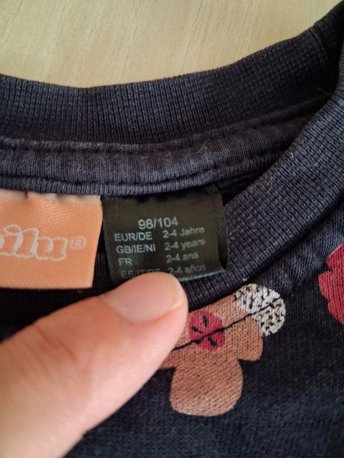Gros pullPull
De chez lupilu 
2-4 ans 
Aucun défaut - photo numéro 3