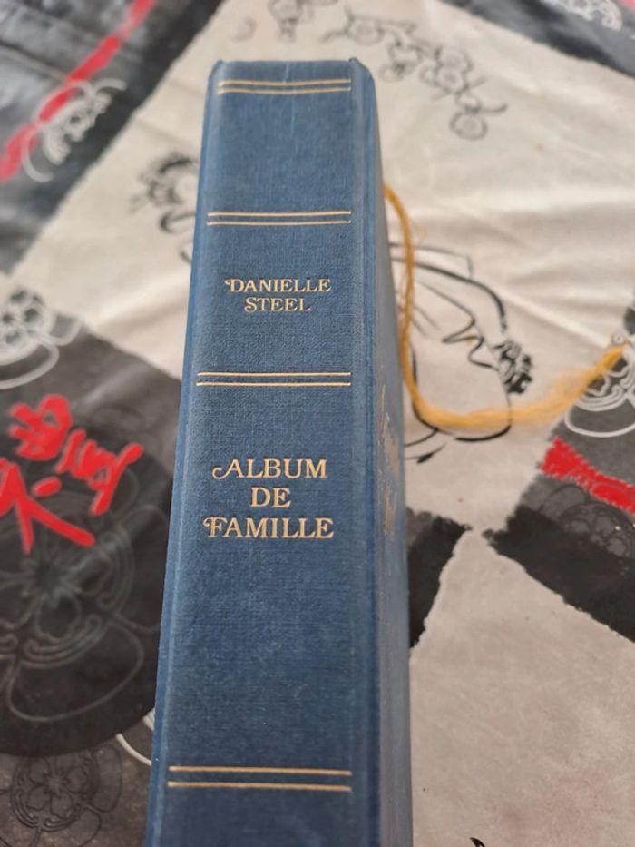 Livre Album de Famille, Danielle Steel - photo numéro 2