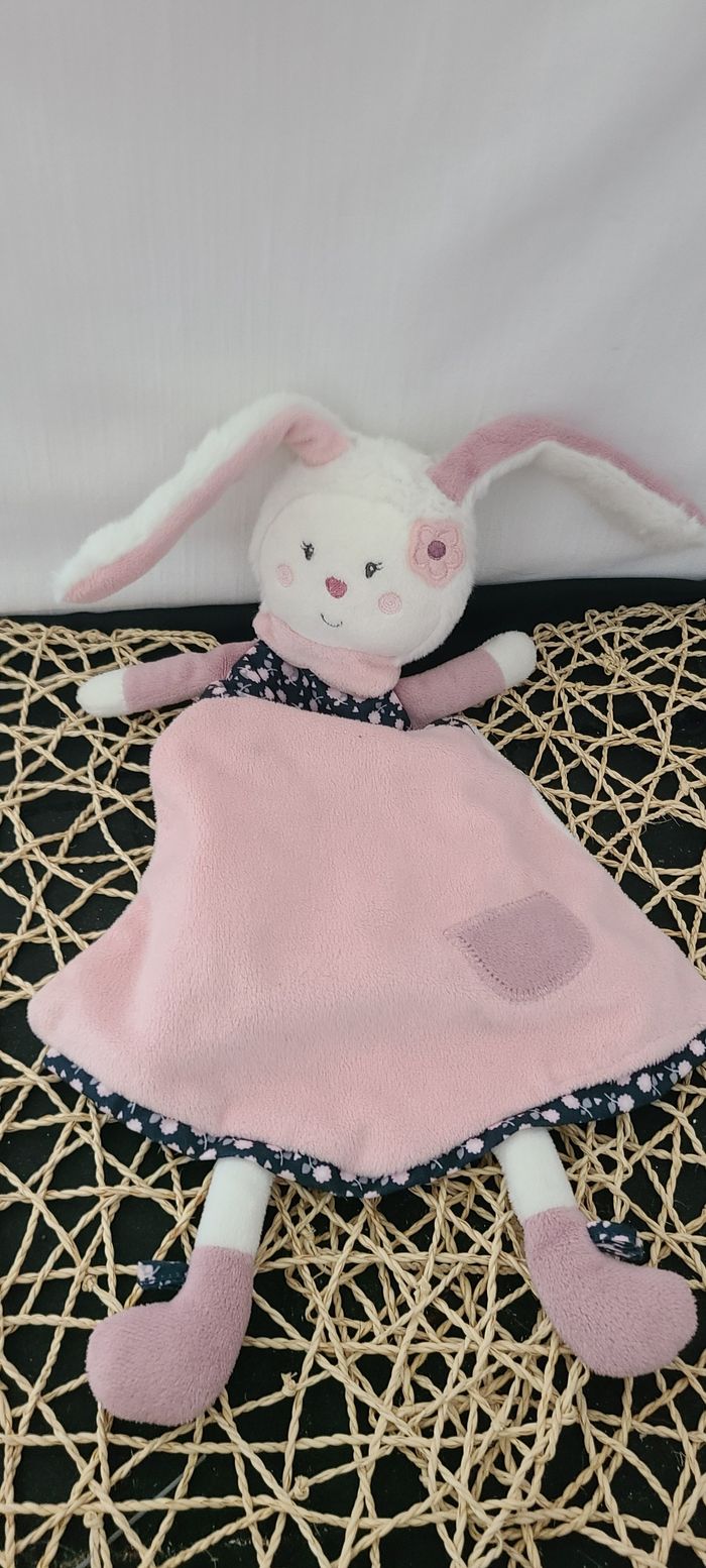 Doudou plat lapin rose Miss Chipie SAUTHON - photo numéro 4