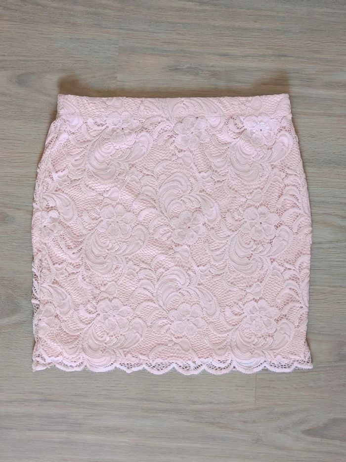 Mini jupe droite dentelle rose pastel vintage / Ambiance - 38/M à 40/L - photo numéro 5