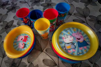 Lot de vaisselle enfants