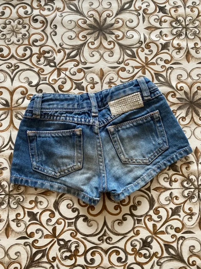 Short fille - photo numéro 4