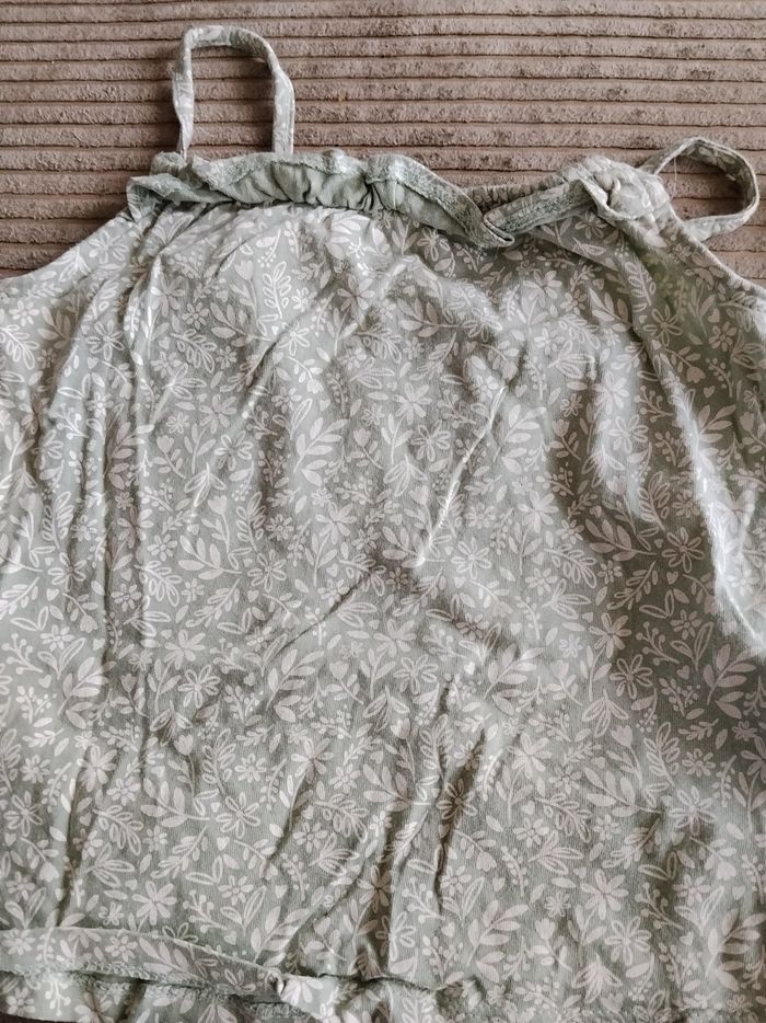 Lot t shirt filles 4 ans - photo numéro 3