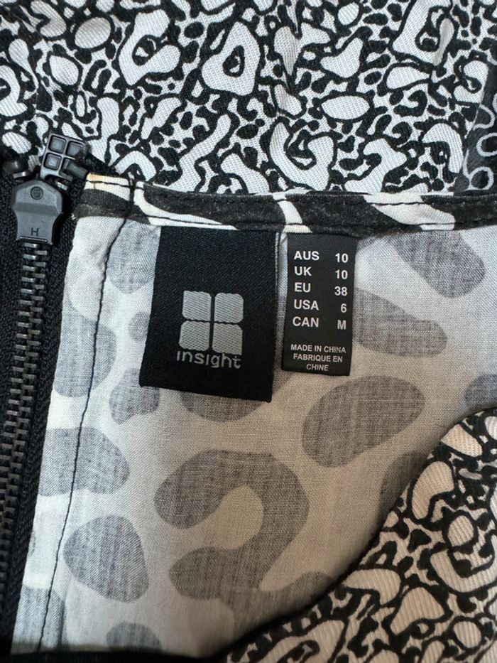 Robe Insight Taille 38 - photo numéro 3