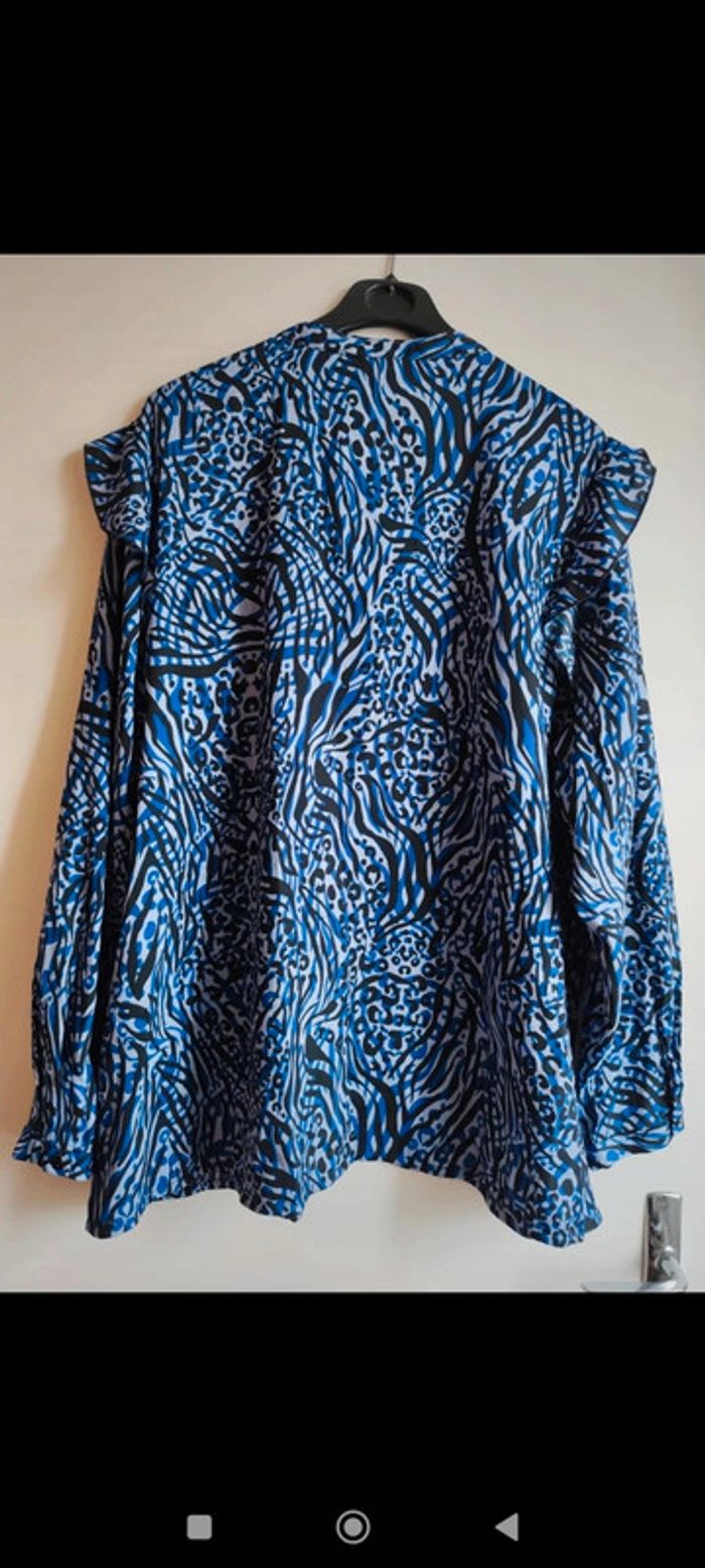 Chemise fluide motifs léopard taille 50 Si belle - photo numéro 2