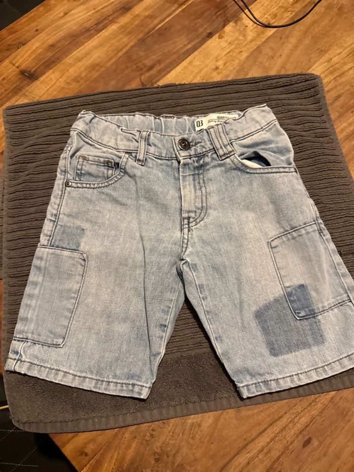 Short jeans clair
