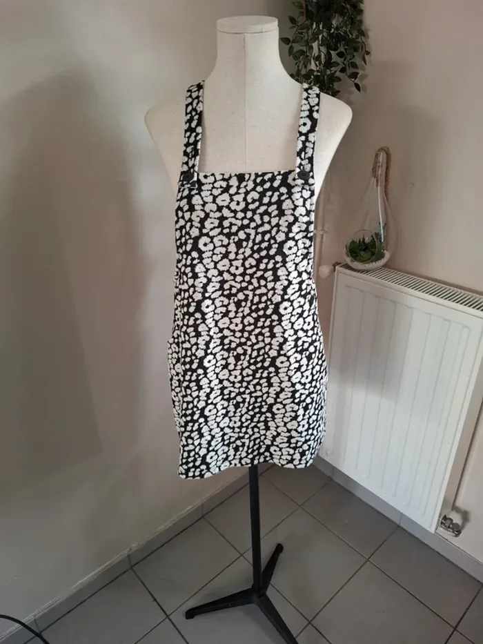 Robe salopette jennyfer