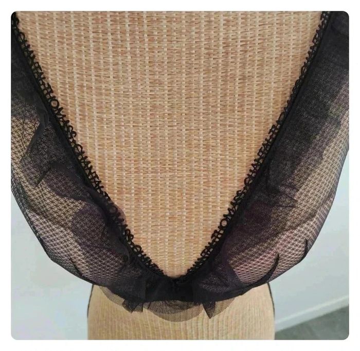 60 € Soutien gorge plongeant Abysse Chantal Thomass - photo numéro 4
