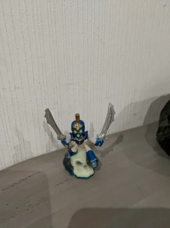 Skylanders Swap Force – Chop Chop Twin Blade – Figurine 5€