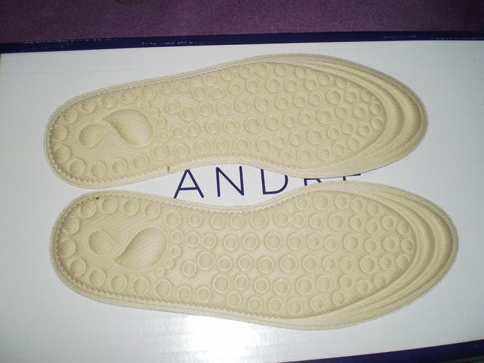 paire de semelle mémoire de forme enfant t 28 a t 32 NEUF