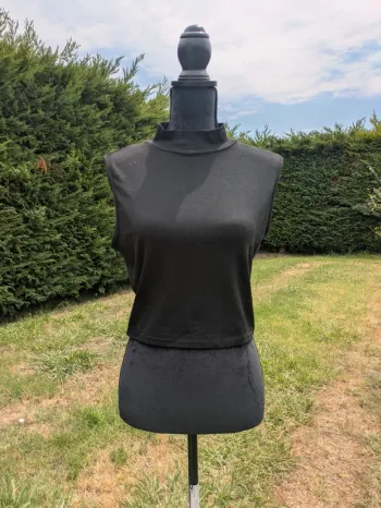 Top noir court - Taille L - SHEIN