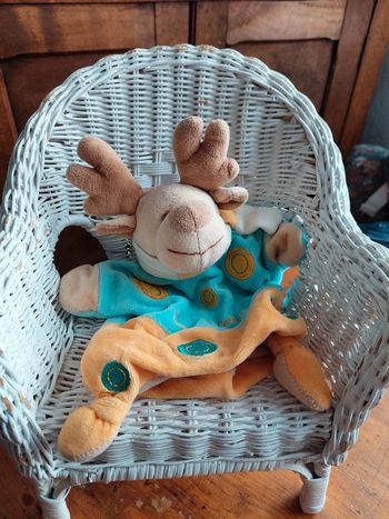 Doudou marionnette Rennes cerf turquoise et orange
