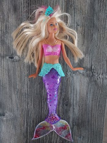 Barbie dreamtopia sirène