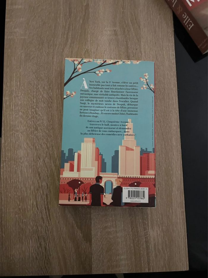 Une fille comme elle de Marc Levy - photo numéro 2