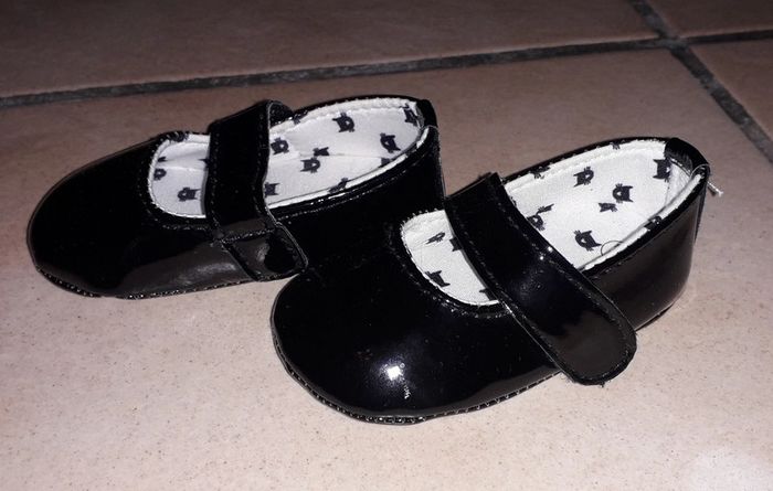 Chaussures fille T 15/16 - photo numéro 2