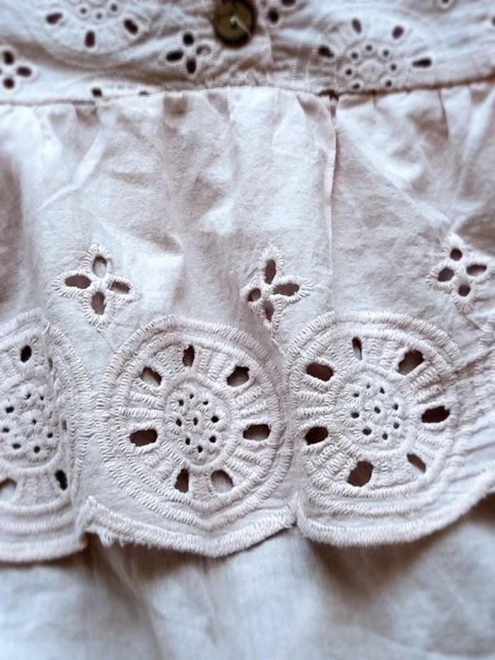 Top Broderie Anglaise - Rose - Bohème Chic - Taille Unique - Détails Volants - Made in Italy - photo numéro 4