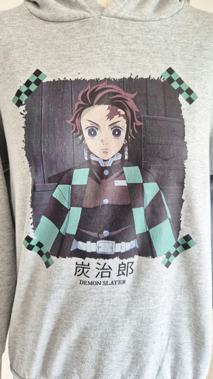 Sweat a capuche grise - 16 ans - demon slayer - photo numéro 3