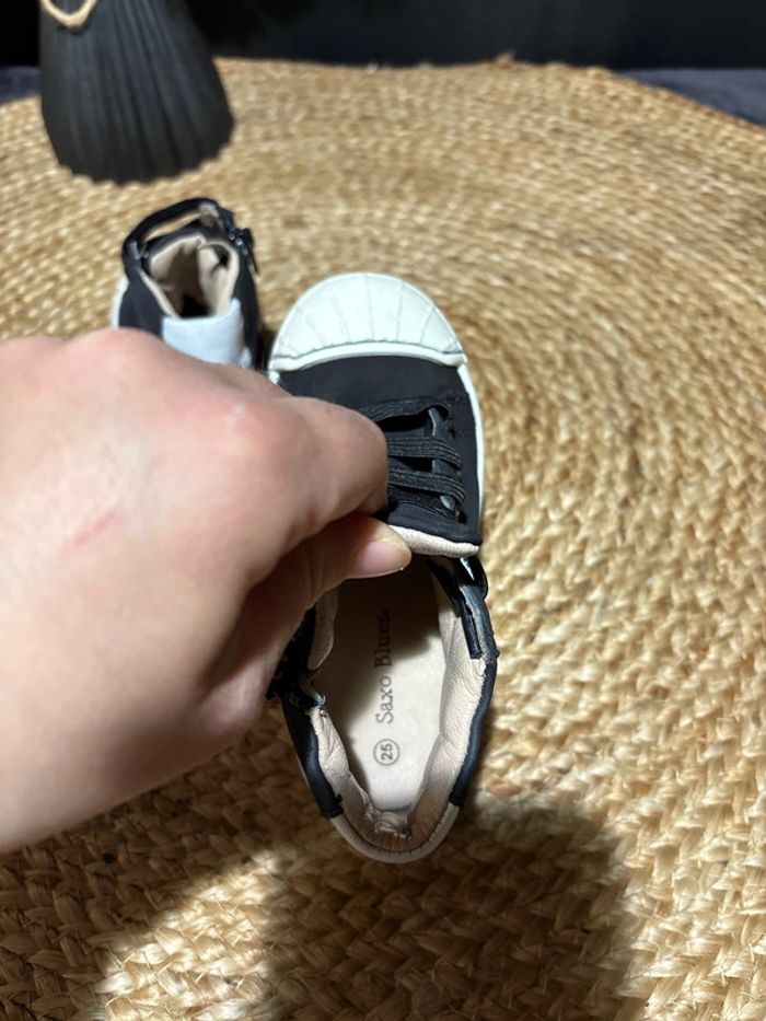 Chaussures enfant pointure 25 - photo numéro 6