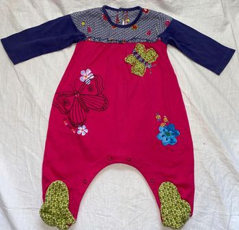 pyjama coton Catimini bon état, petite usure au dos des pieds 3 mois