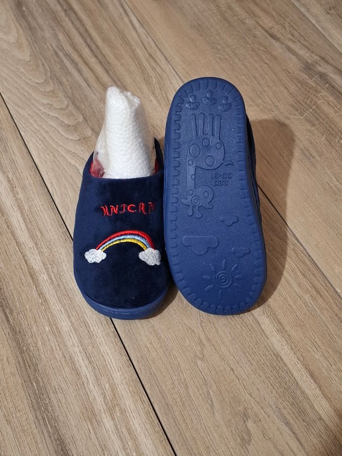 Chaussons pantoufles enfant Mixte Licorne bleu marine - photo numéro 2