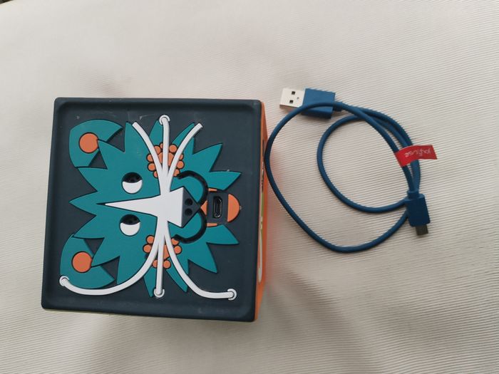 Conteuse /boite à histoire joyeuse