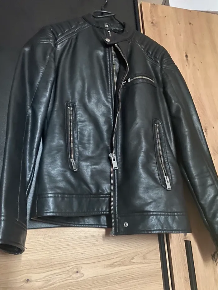 Veste en cuir Zara - photo numéro 2