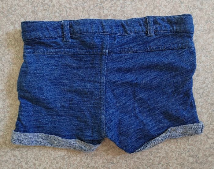 Short 18 mois - photo numéro 2