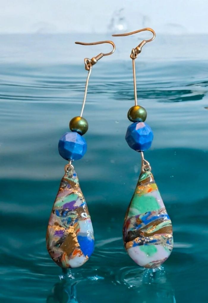 Boucles d'oreilles pendante multicolore - photo numéro 3