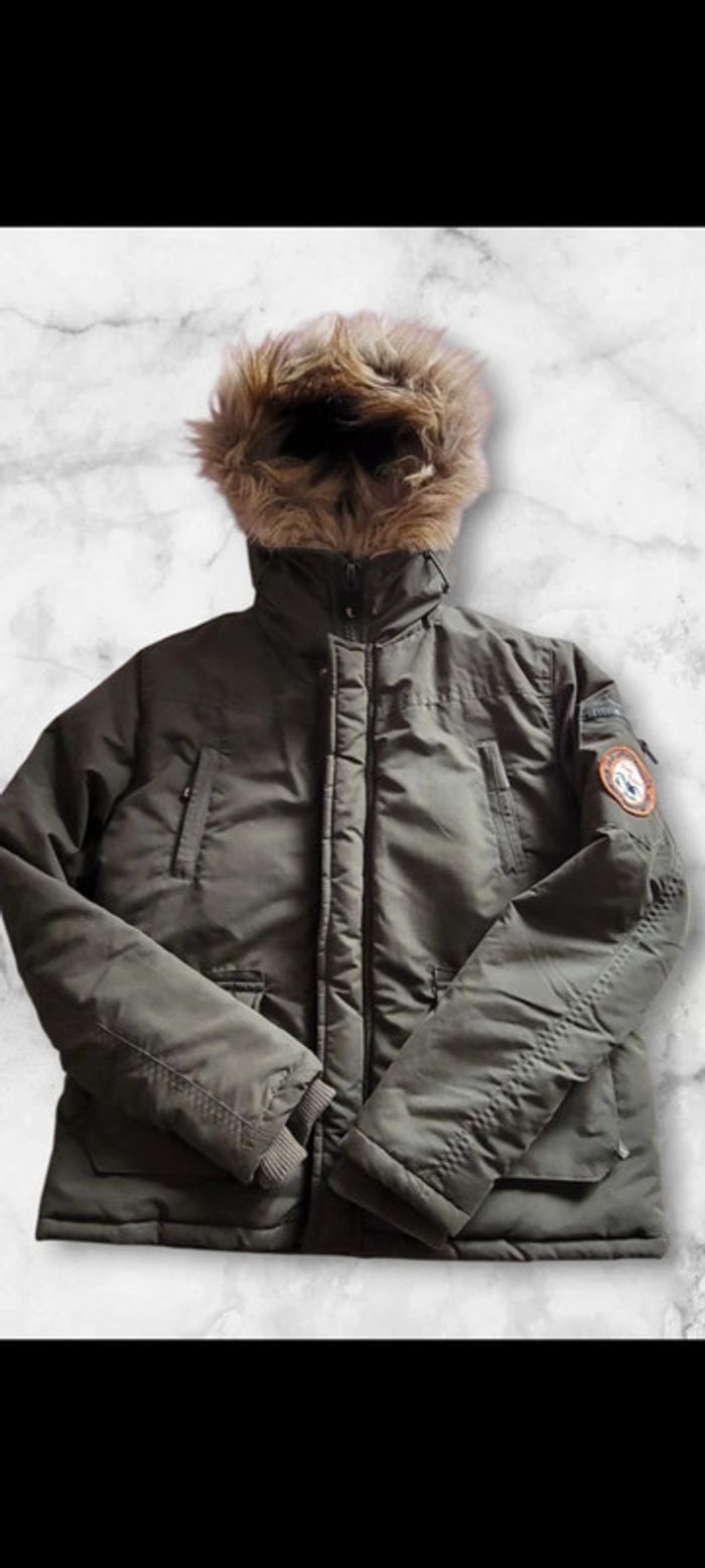 Veste stone legend.