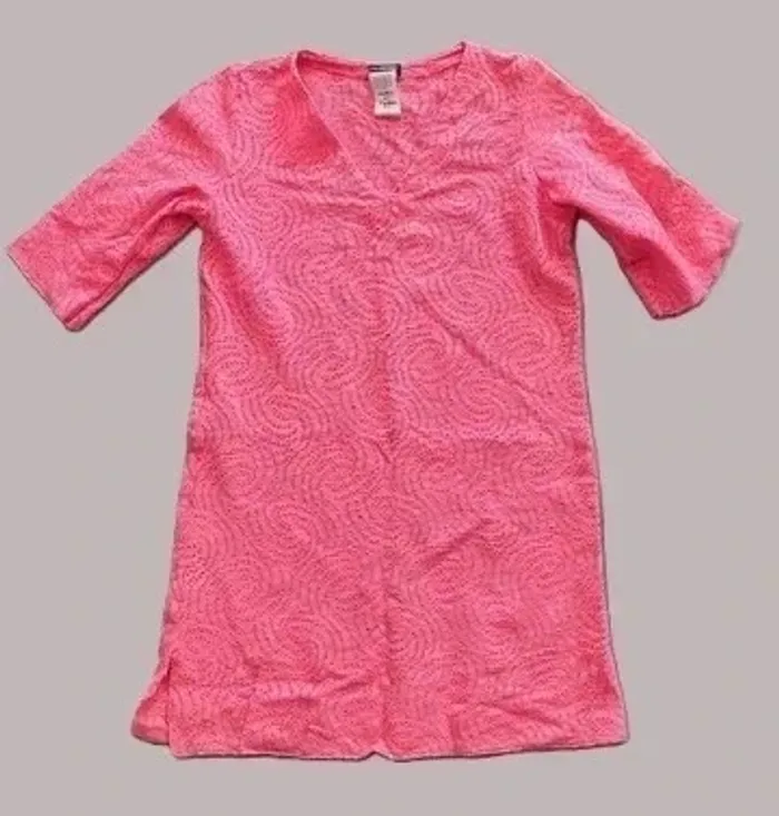 🌸 Tunique Ajourée Rose Fluo – Taille Unique – Style Estival & Tendance