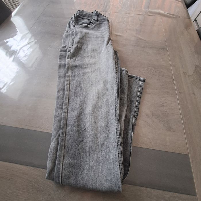 Lot jean Levi's - photo numéro 3