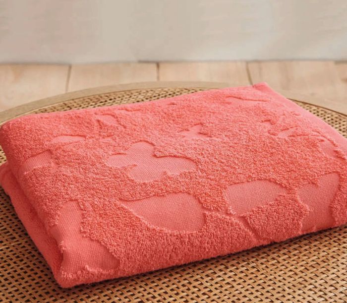Drap de bain 70*130 " A tire d'ailes " Corail - Françoise Saget - photo numéro 2