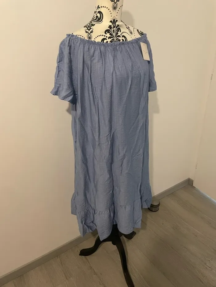Robe ample bleu à manches courtes col élastique bas volant neuf Miss Golden taille 46 - photo numéro 2