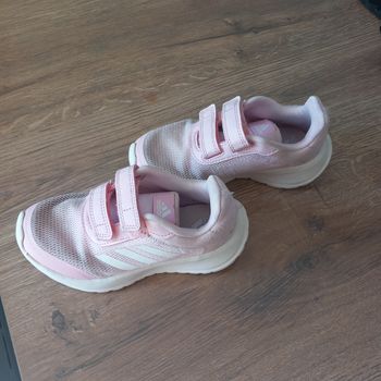 Basket Adidas taille 30 fille
