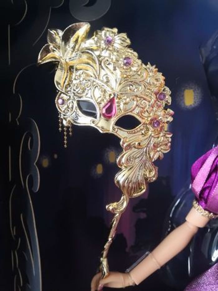 Poupée édition limitée Raiponce designer midnight masquerade Disney NEUVE - photo numéro 6