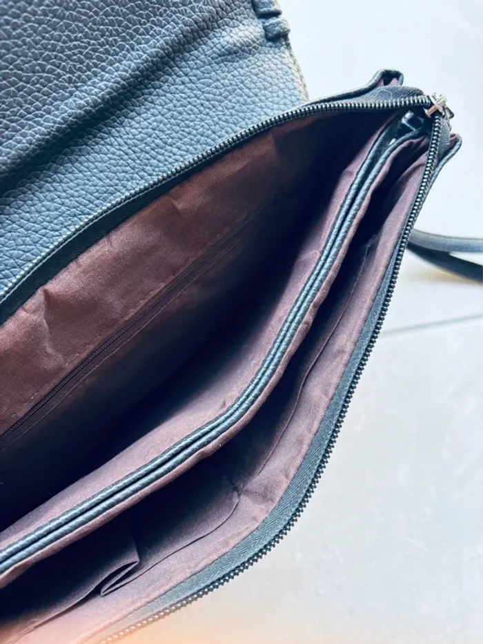 Joli sac pochette femme noir avec surpiqûres neuf - photo numéro 3