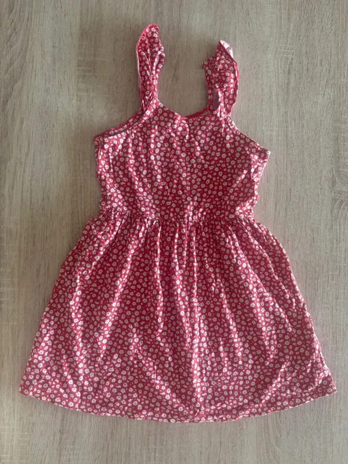 Robe fleurie rouge