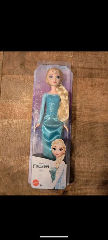 Poupée reine des neiges Elsa