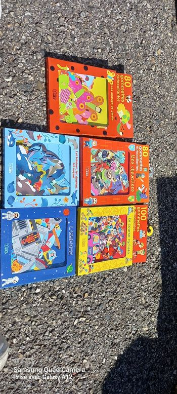 Gomette autocollant