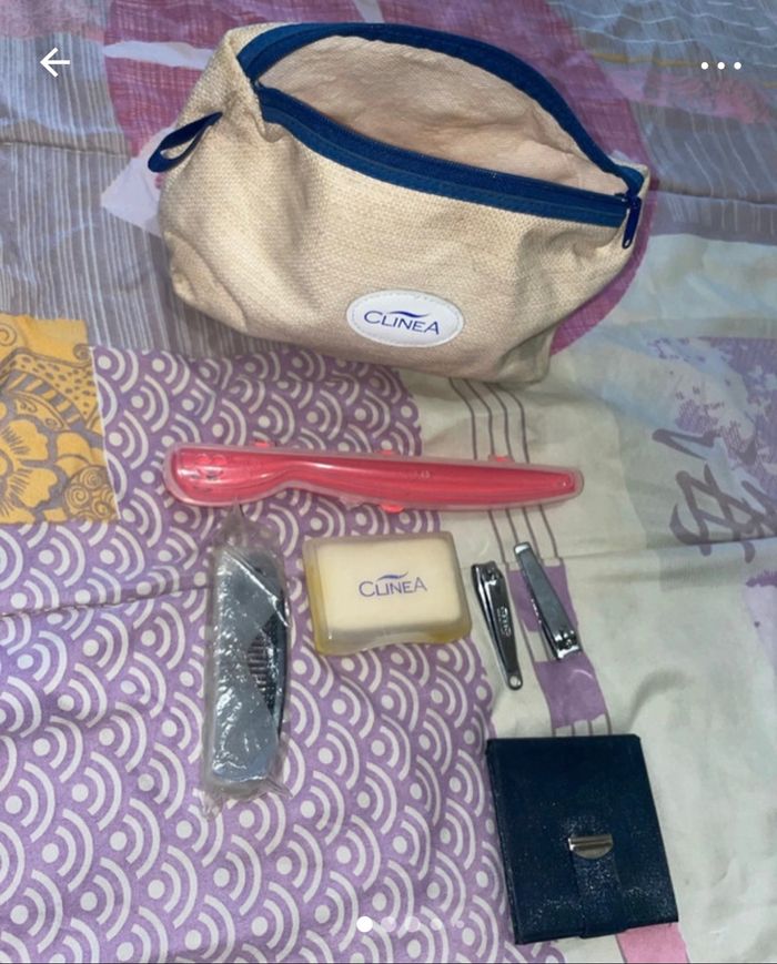 Trousse de toilette et accessoires