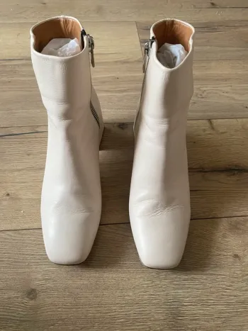 Boots crème LoQ